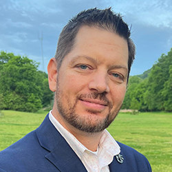 Author photo Daniel Fielding