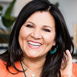 Author photo Denise  Soler Cox