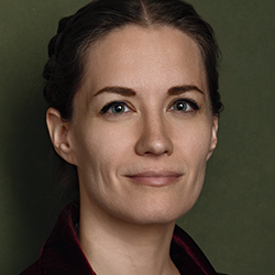 Author photo Rebecca Romney